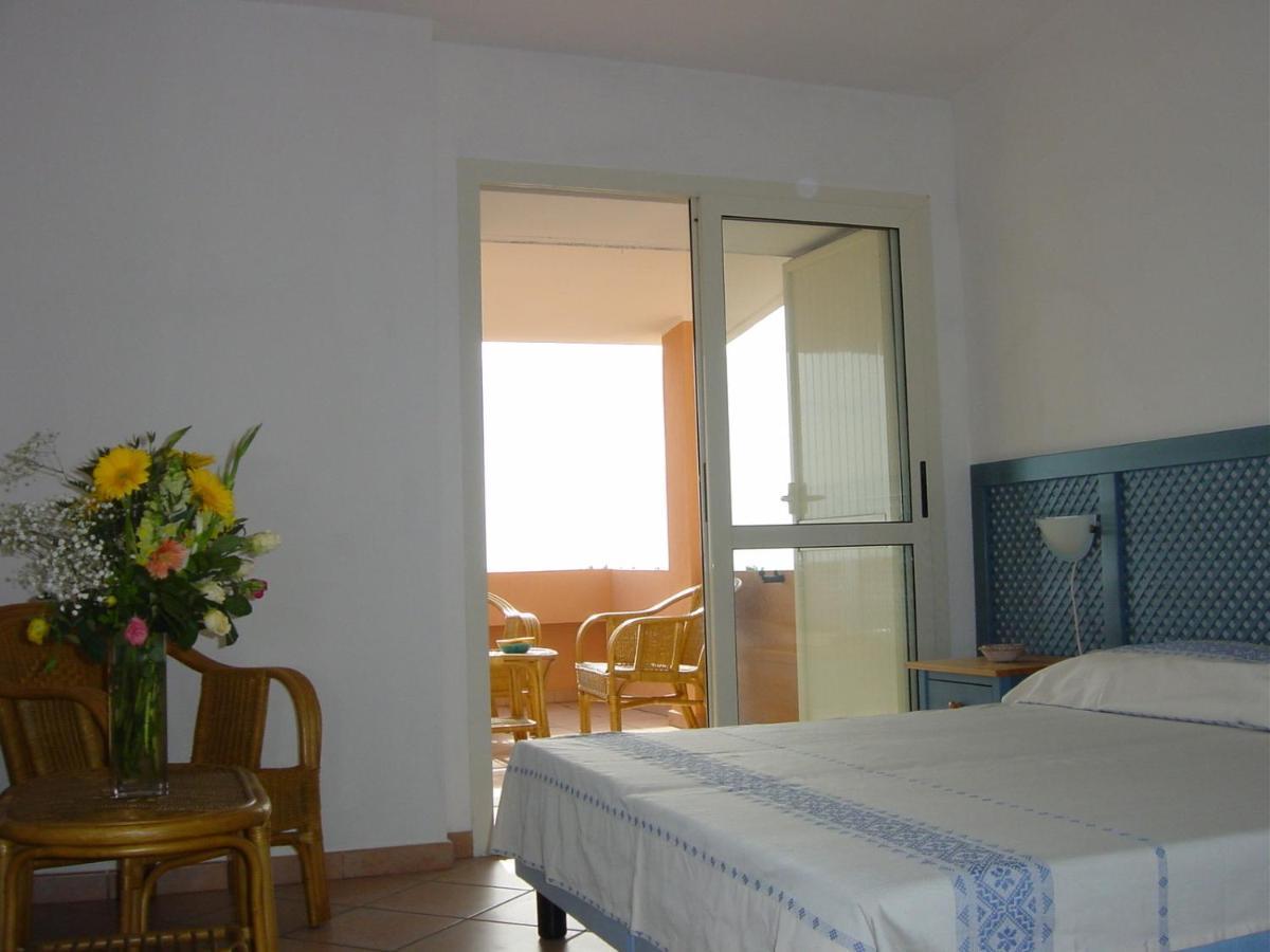 Residence La Chimera Villasimius Exterior photo